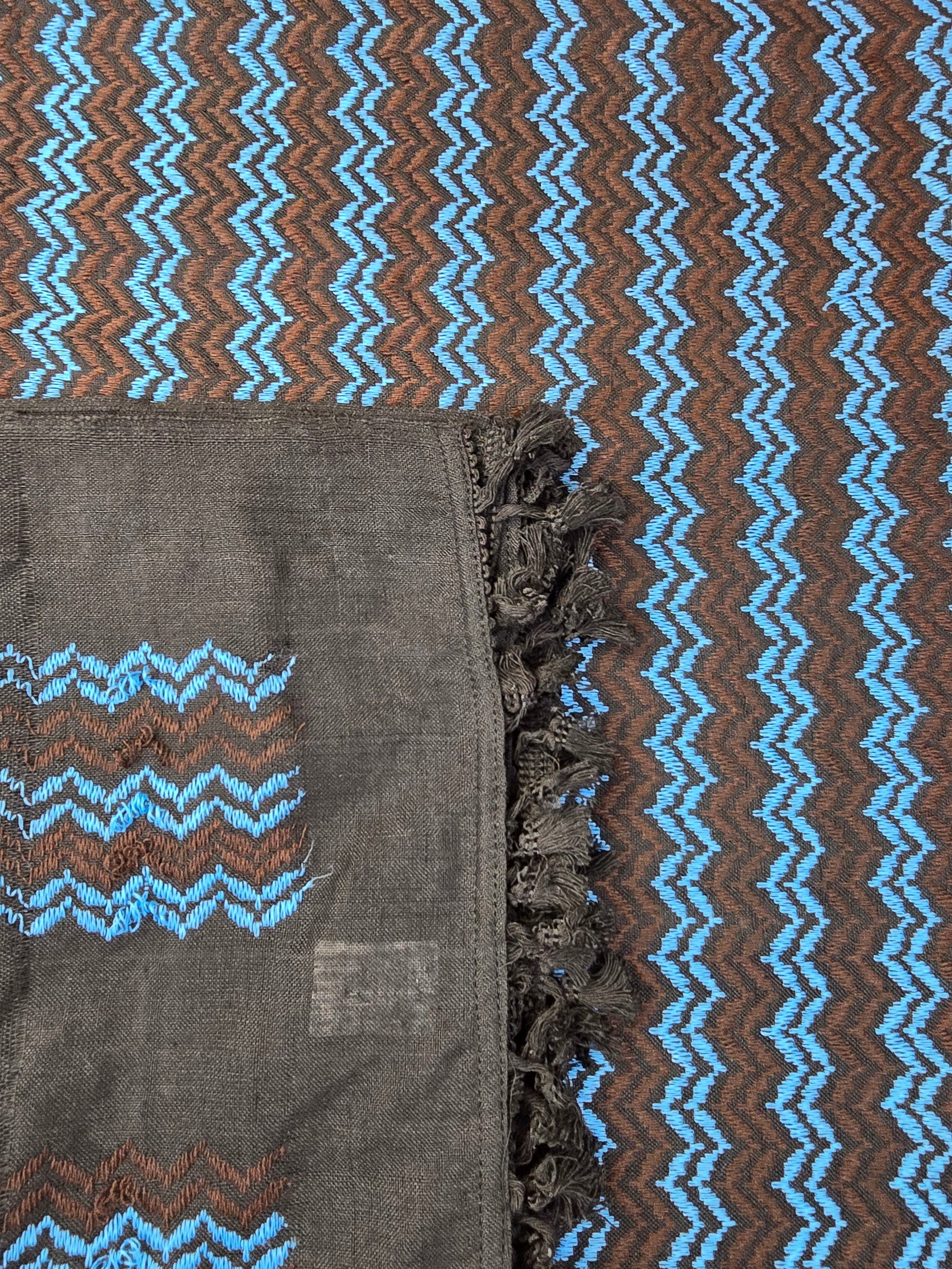 black, blue and brown keffiyeh shemagh rajaeen