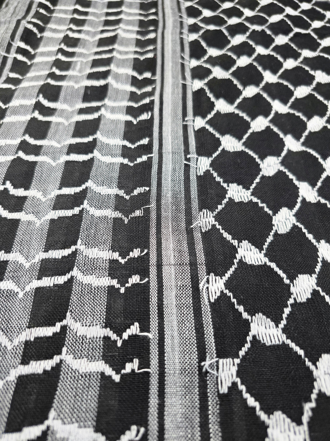 palestanian keffiyeh black rajaeen