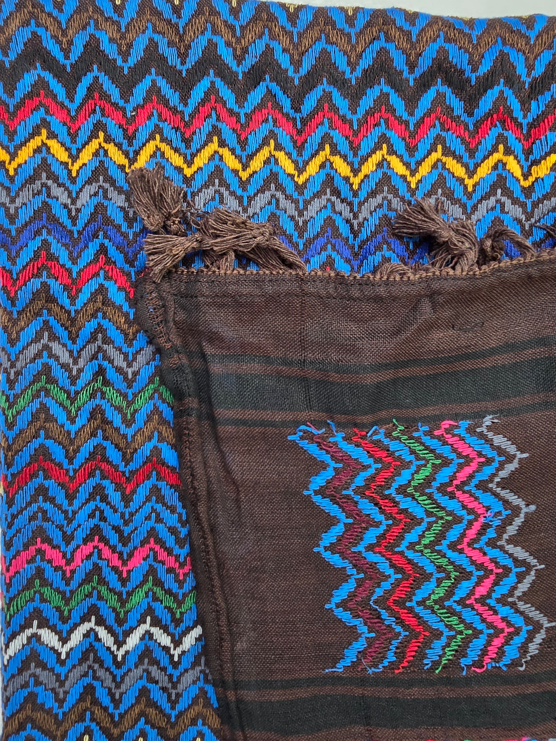 colorful brown shemagh rajaeen