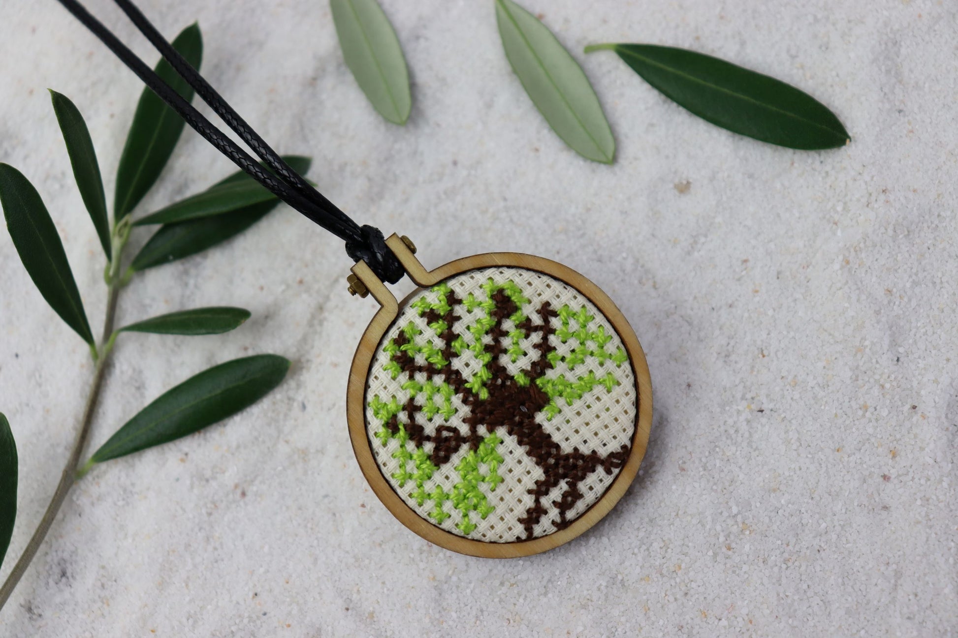 unique wooden necklaces rajaeen