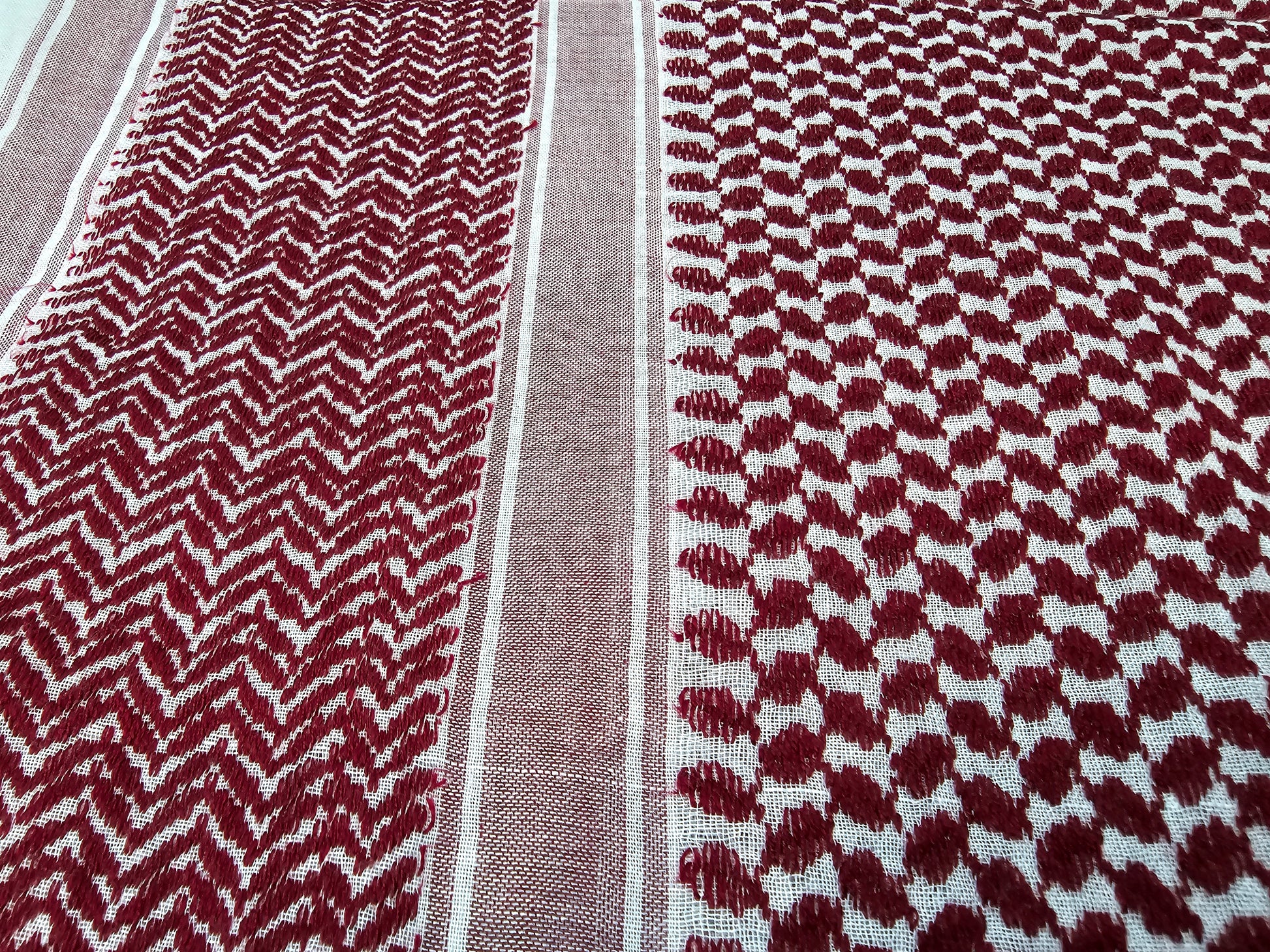 red and white keffiyeh shemagh rajaeen