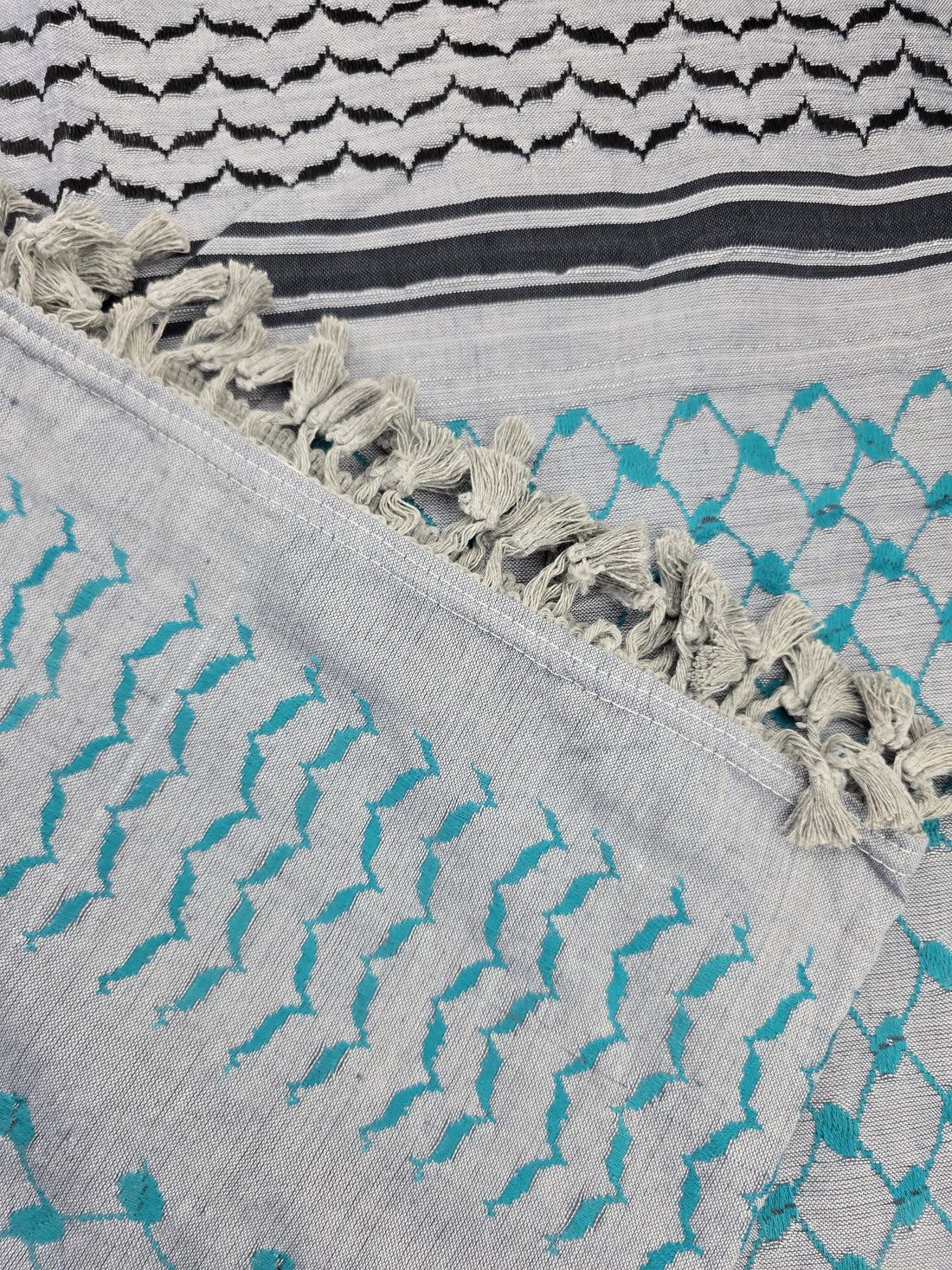 Keffiyeh Shemagh Scarf - Gray and Turquoise