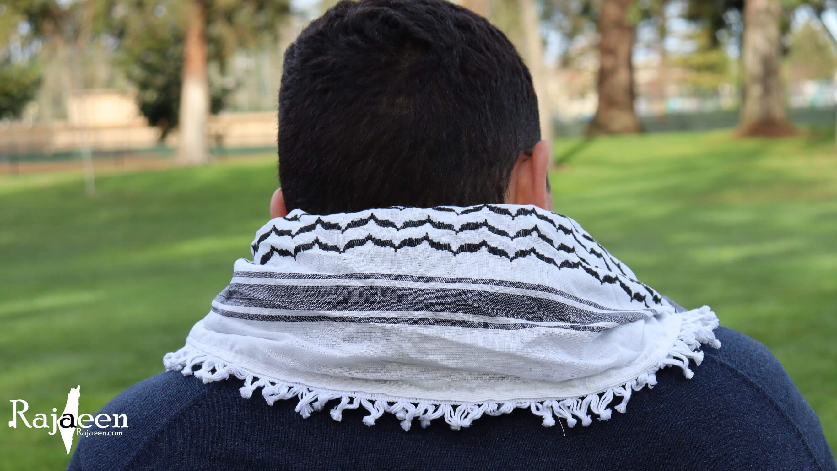 Keffiyeh Scarf Made in Palestine - Black and White Color